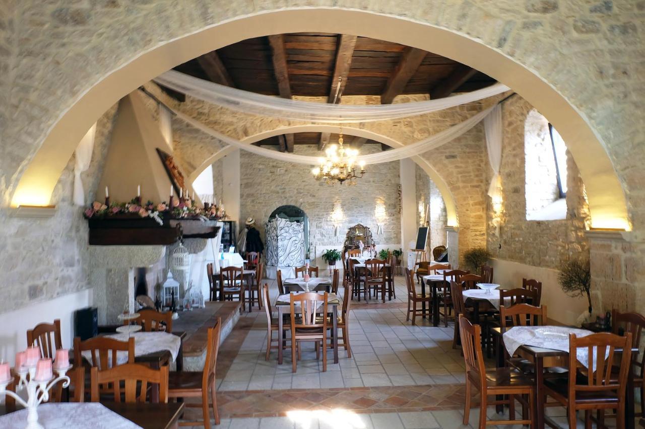 Antica Taverna Del Principe Sepino Екстериор снимка